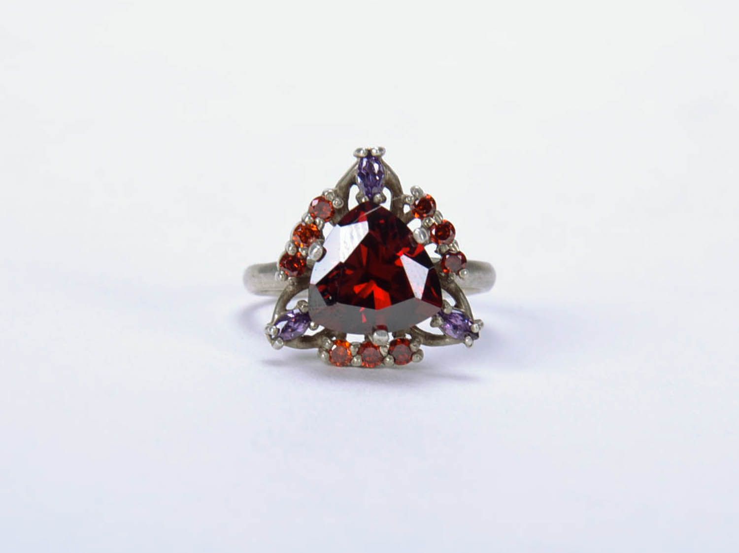 Серебряное кольцо Королева фото 3
