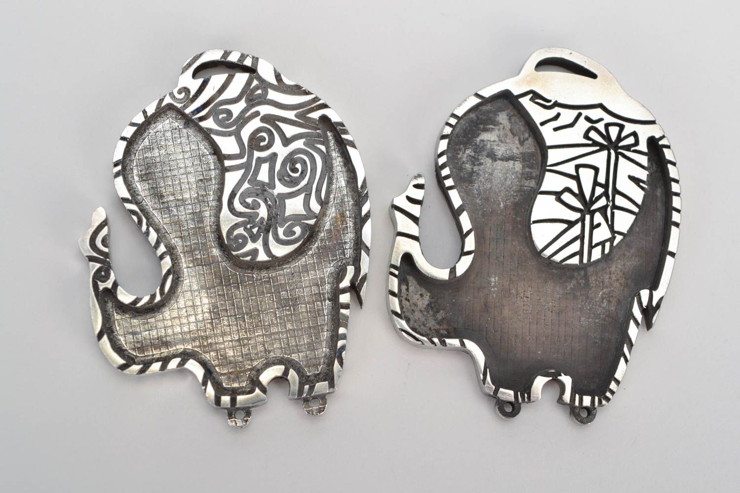 Set de supports pour pendentifs en métal éléphants faits main 2 pièces photo 3