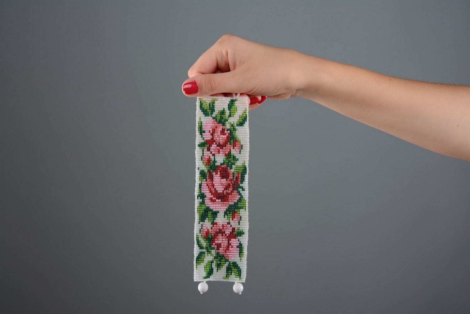 Armband mit Rosen aus böhmischen Glasperlen foto 5