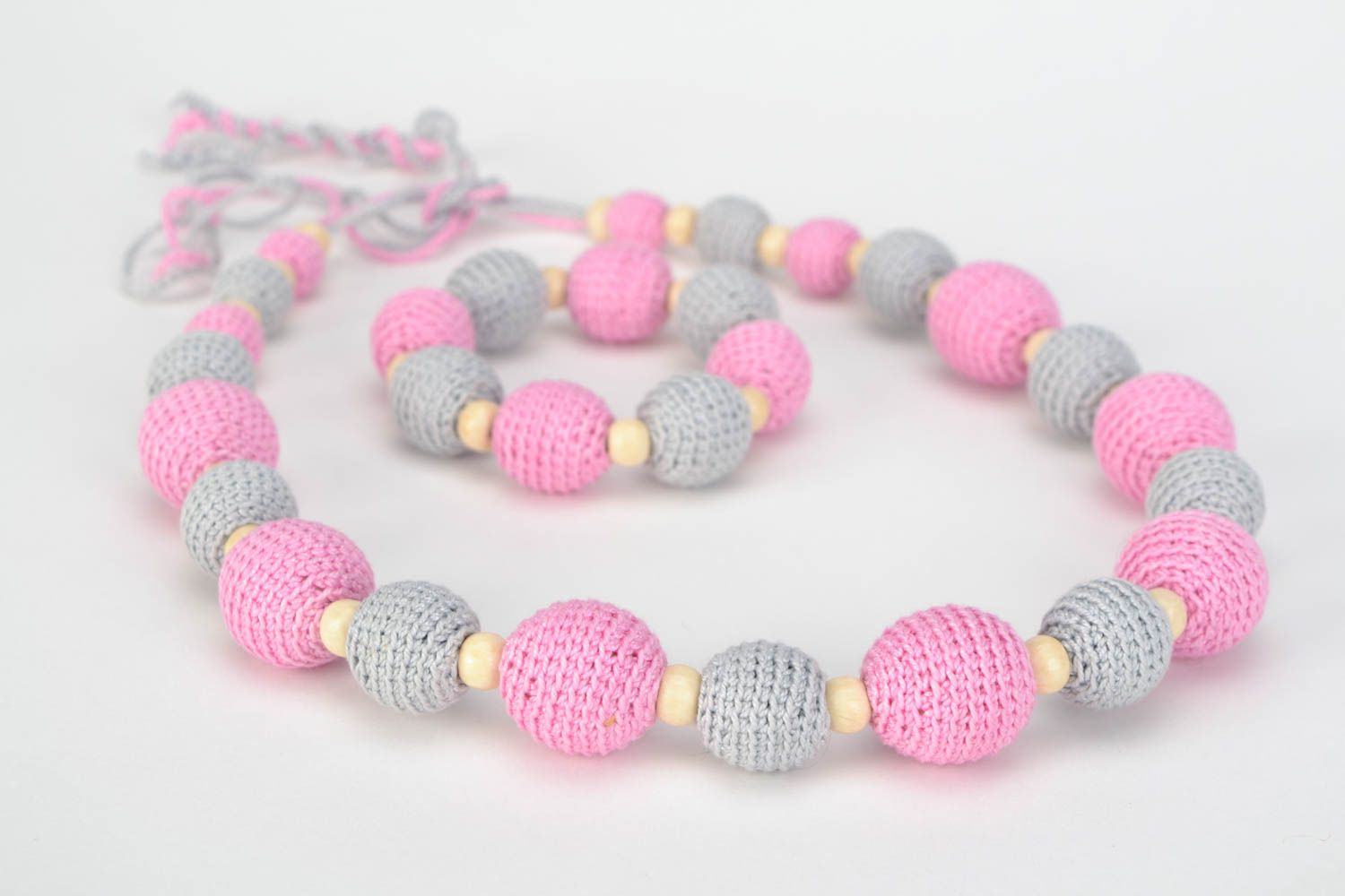 Set of 2 accessories handmade pink crochet bead necklace and bracelet  photo 4