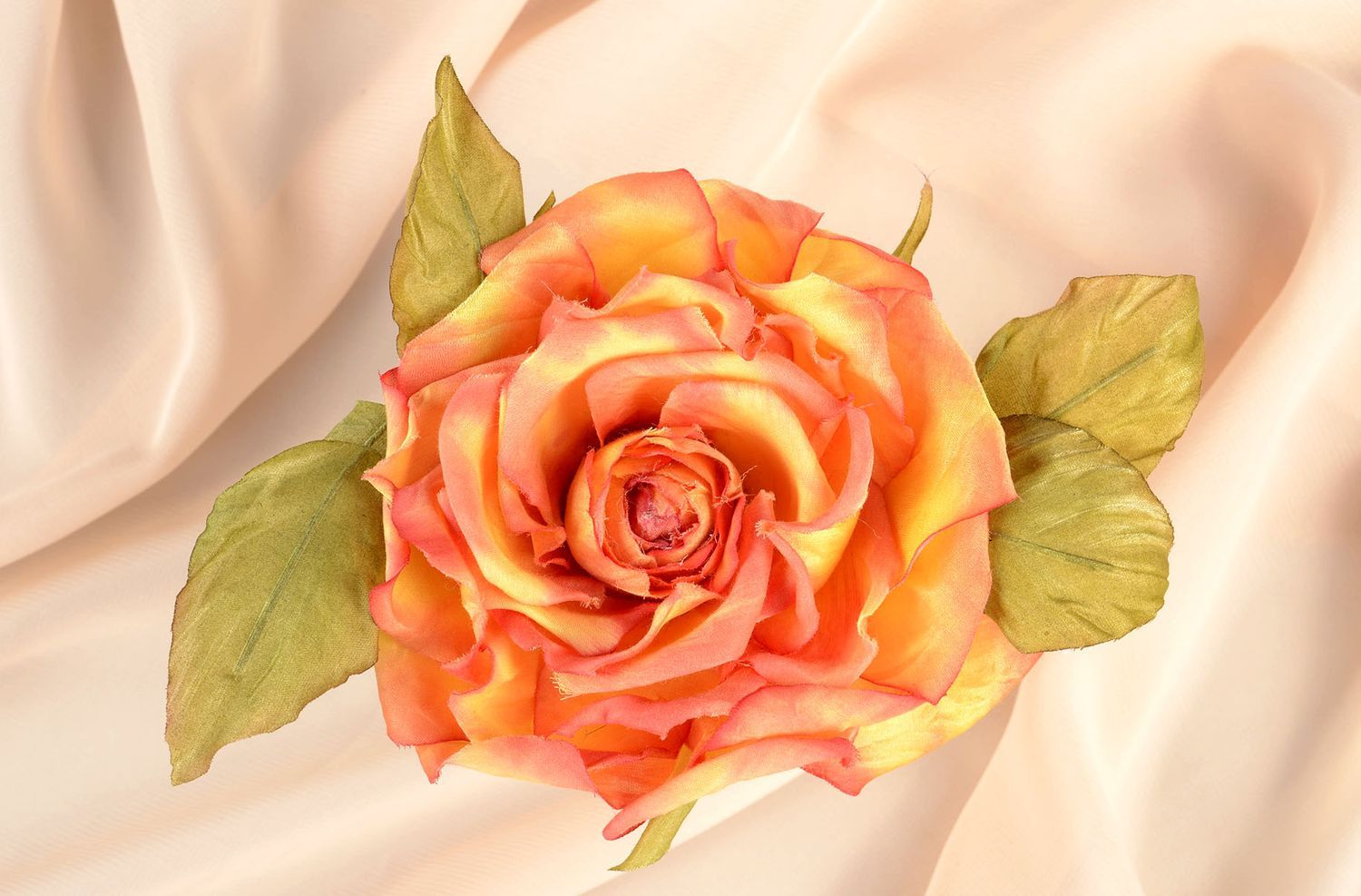 Broche fleur orange faite main Bijou tissu soie Idée cadeau femme design photo 4