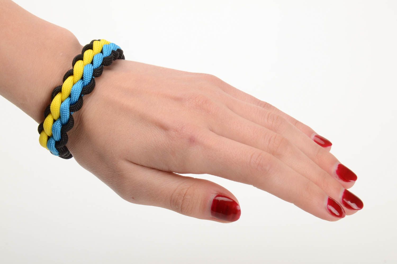 Braided handmade bracelet made of paracord beautiful stylish unisex accessory photo 5