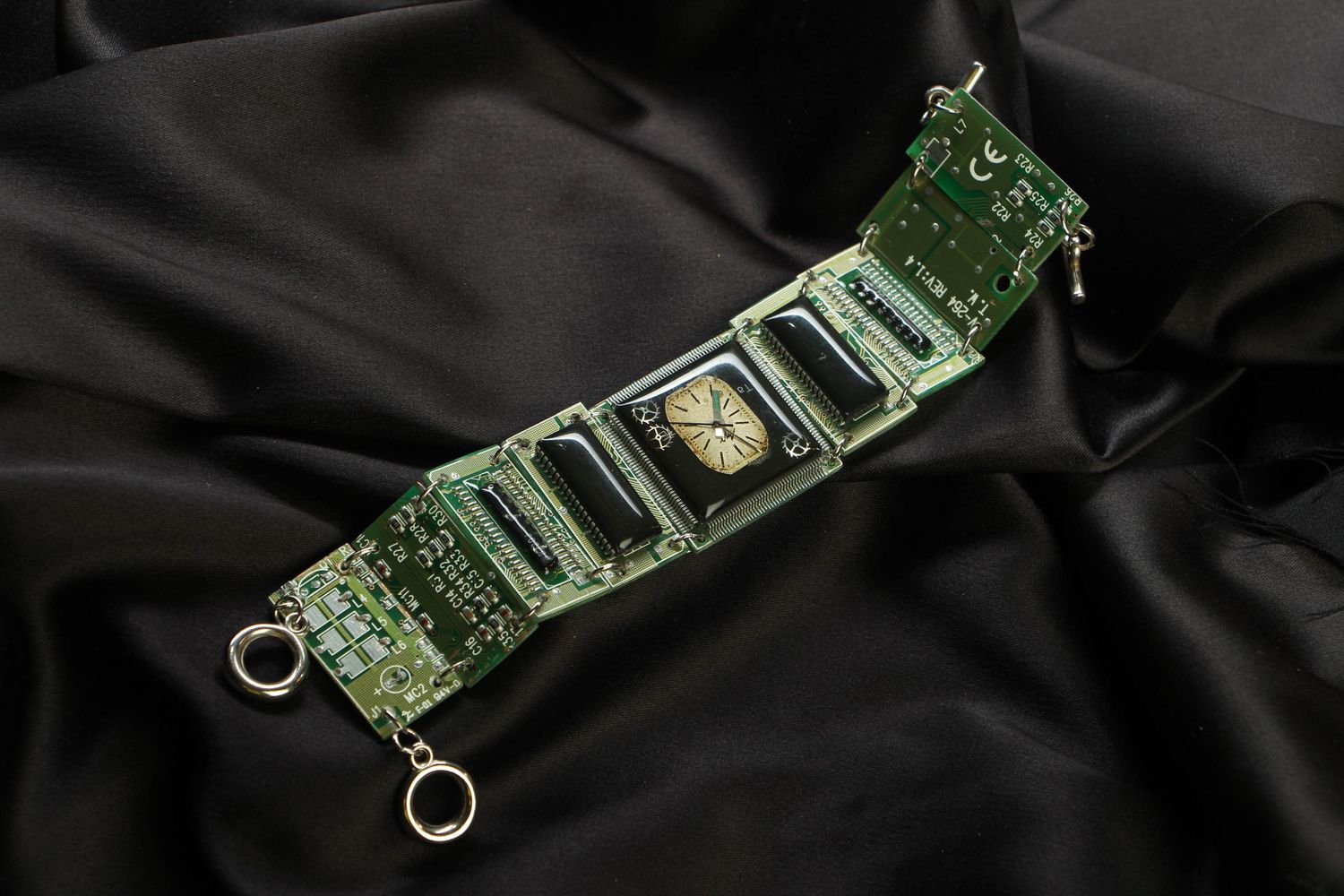 Steampunk metal bracelet with micro scheme of green color photo 3