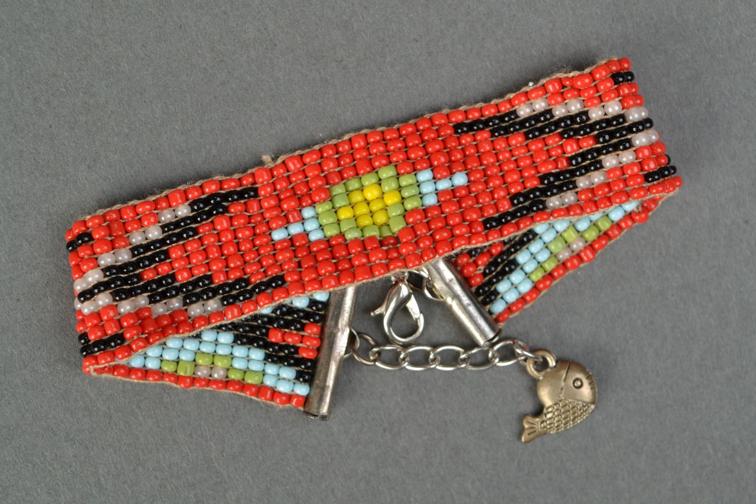 Bracelet de perles de rocaille avec ornement de style ethnique photo 3