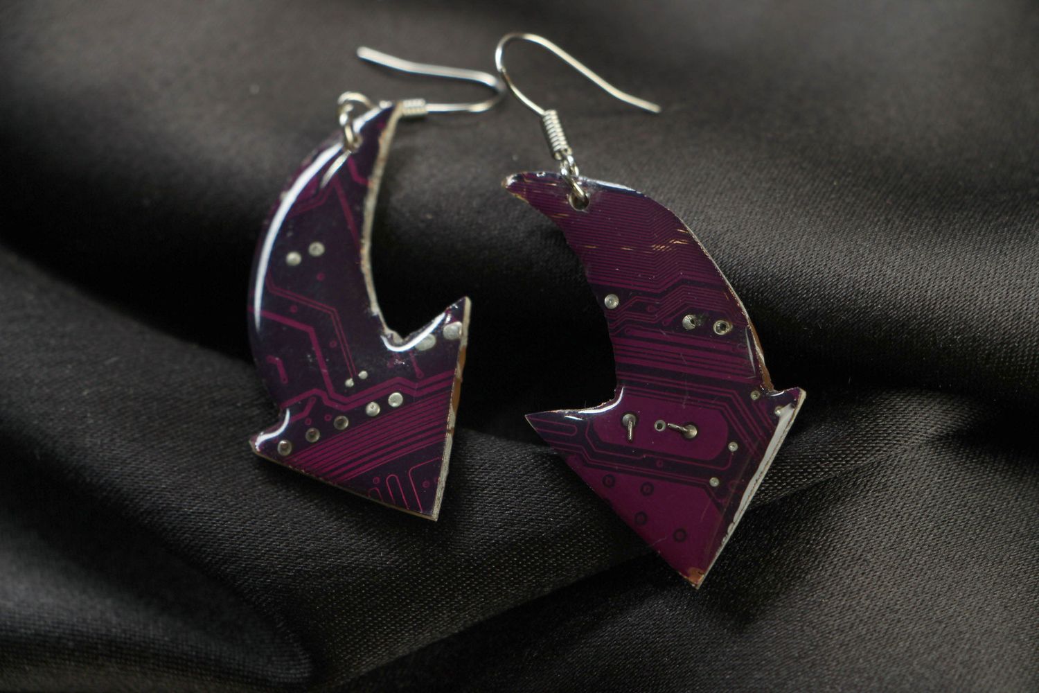 Violet cyberpunk earrings with microchips photo 1