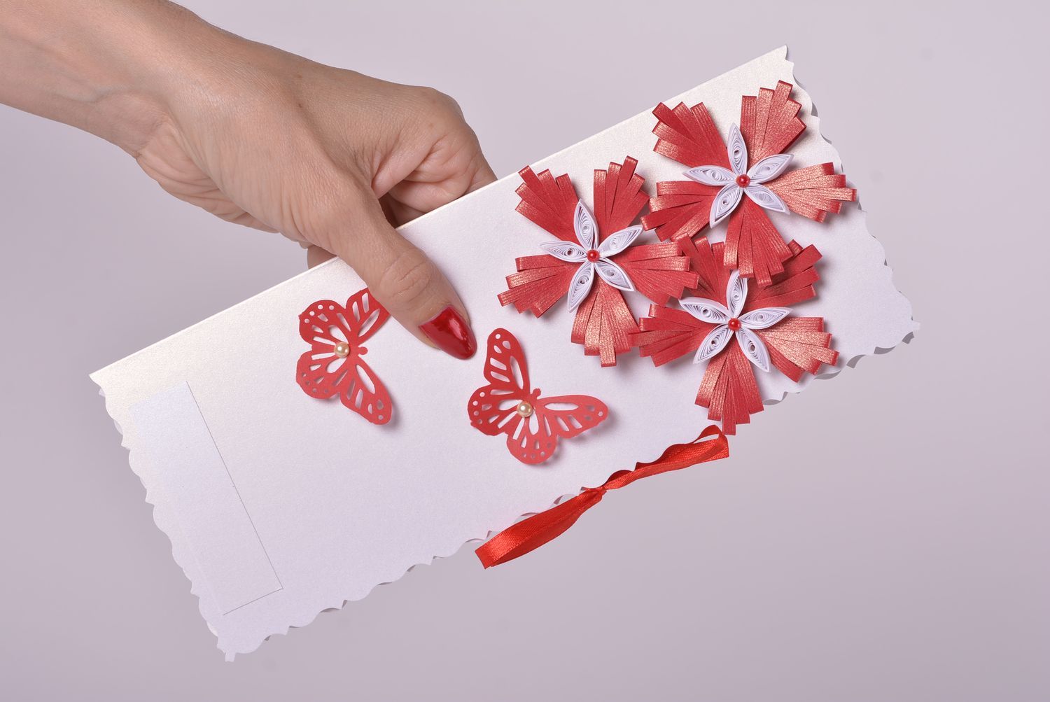 Carte de voeux quilling faite main fleurs et papillons rouges Petit cadeau photo 4