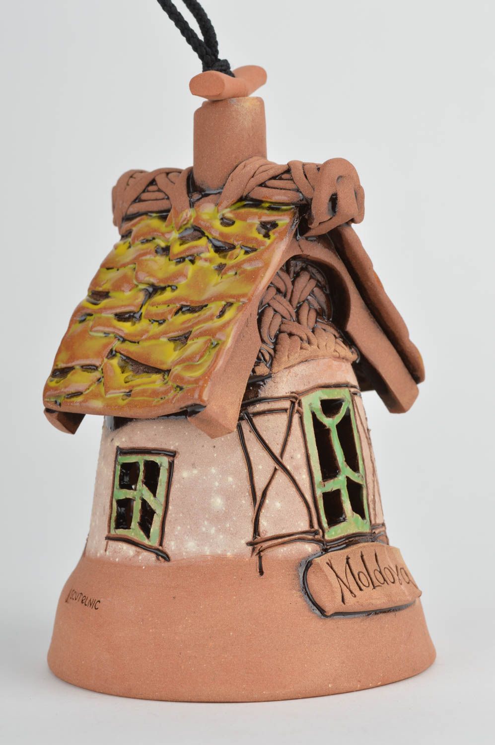 Глиняный колокольчик ручной работы в виде домика эко декор для дома сувенир фото 2