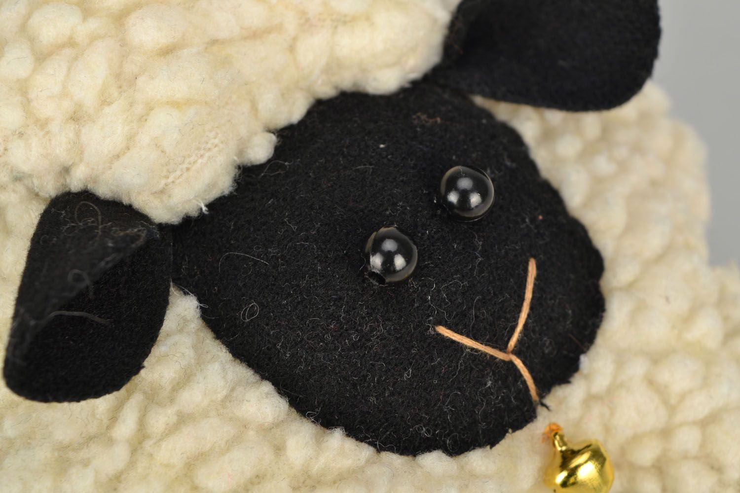 Petite peluche coussin mouton faite main photo 3