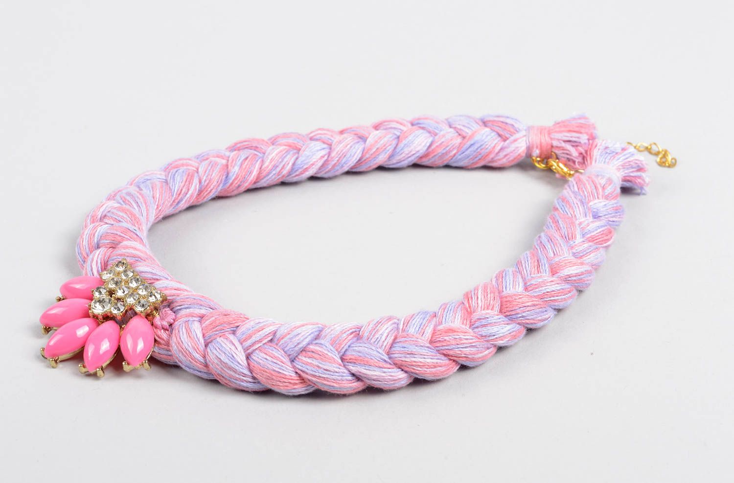 Handmade Halskette für Frauen Stoff Halskette Designer Schmuck aus Baumwollfäden foto 1