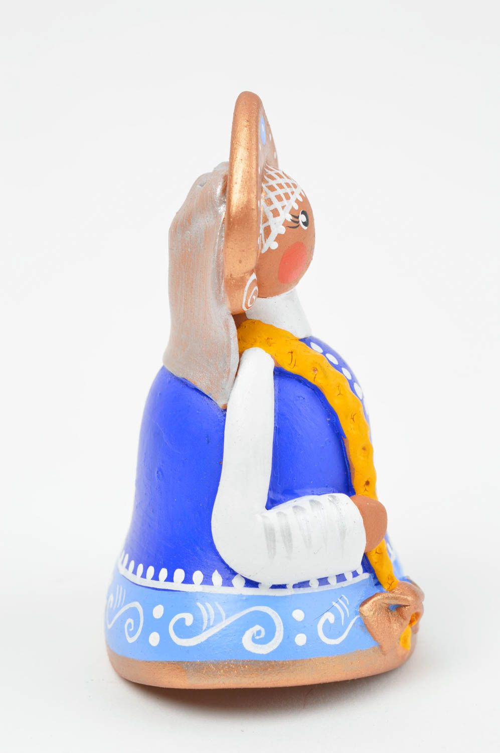 Синий глиняный колокольчик в виде девицы ручной работы расписанный красками фото 3