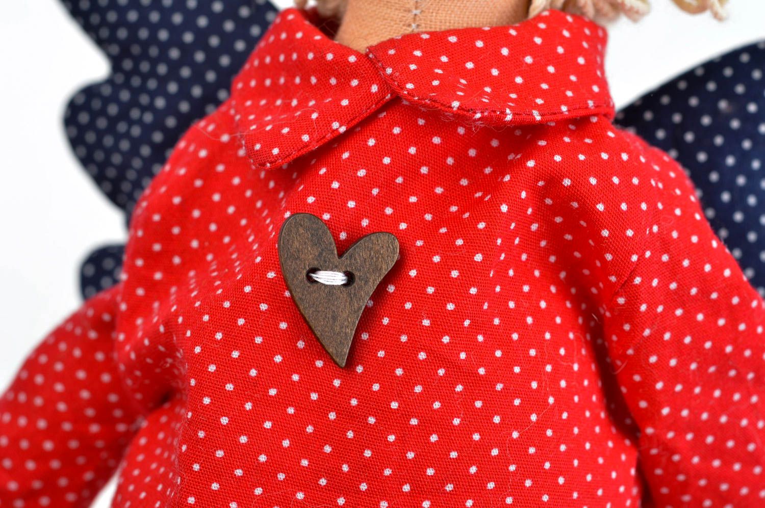 Poupée Ange en tissu de coton faite main en robe rouge Cadeau pour enfant photo 4