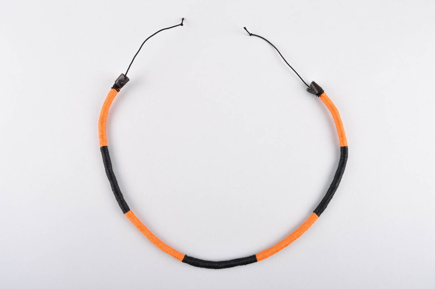Колье ручной работы колье из веревки украшение на шею оранжево-черное авторское фото 5