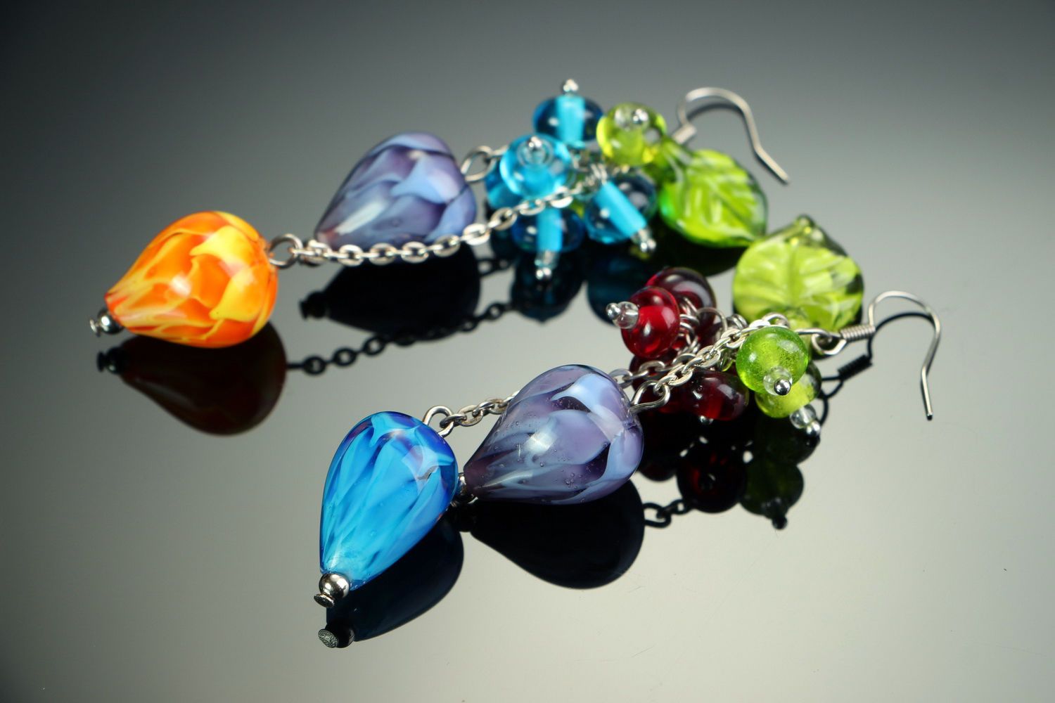Long earrings made of glass Berry photo 2