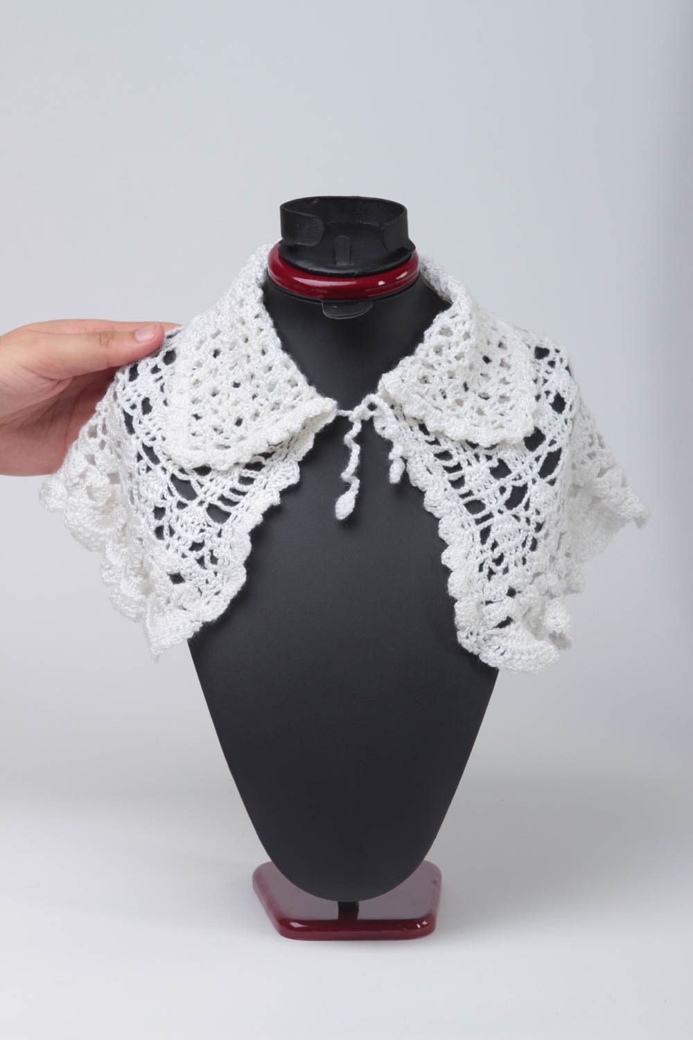 Col tricoté fait main Accessoires tricot blanc ajouré au crochet Cadeau femme photo 2