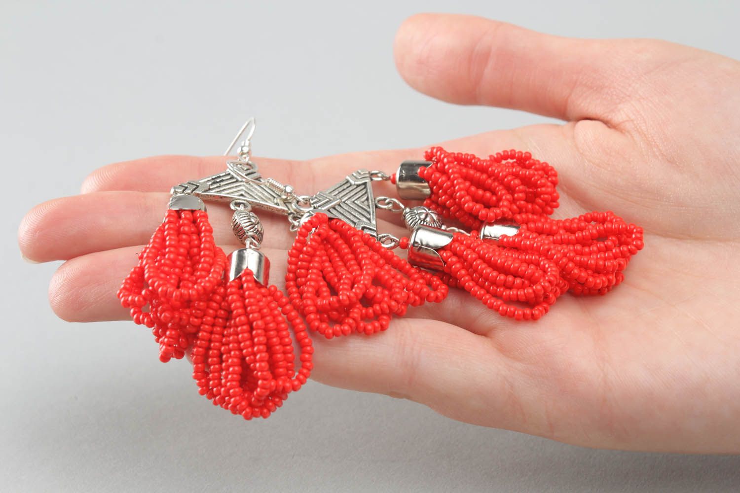 Red beaded earrings photo 4