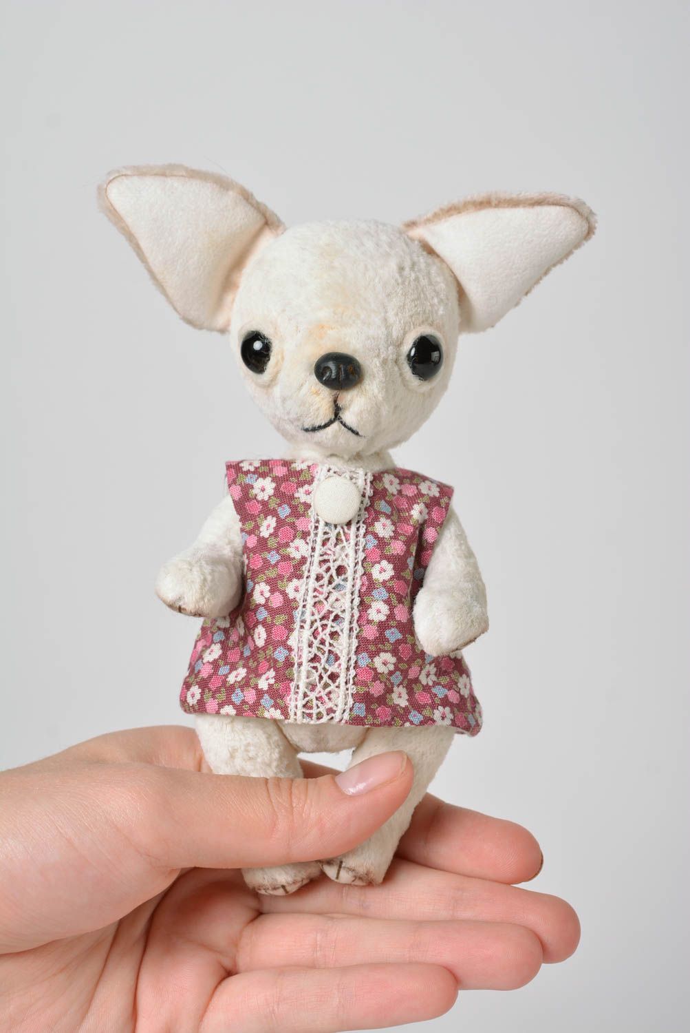 Perro de peluche hecho a mano juguete de tela regalo original para niña  foto 1