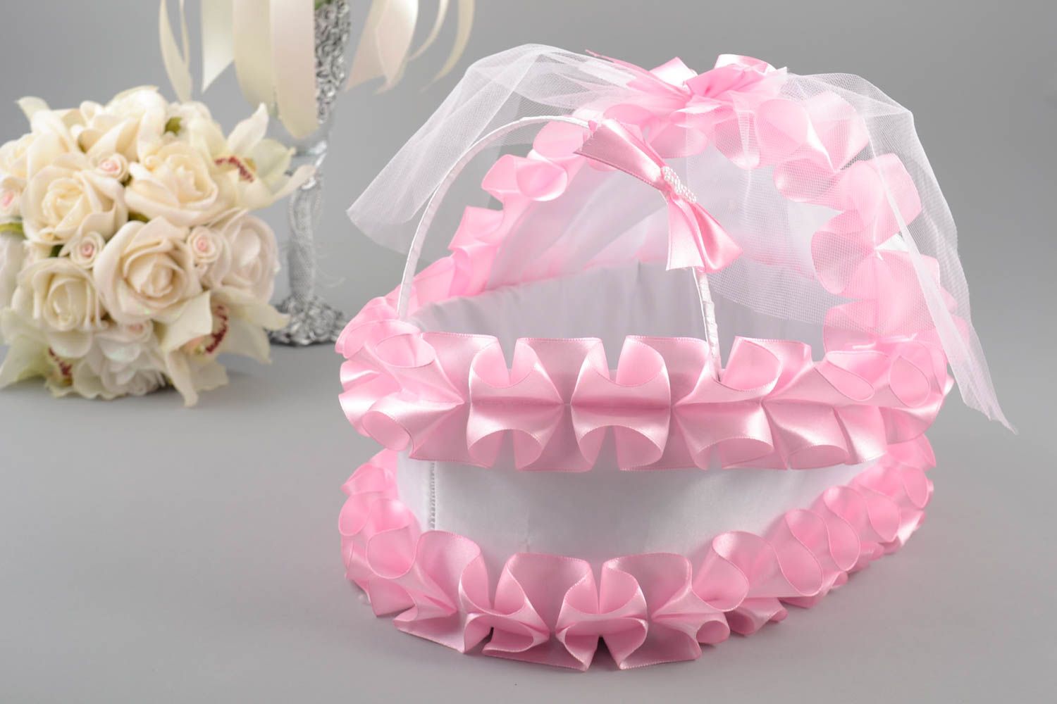 Schönes handgemachtes originelles weiß rosaarbiges Geld Körbchen für Hochzeit foto 1