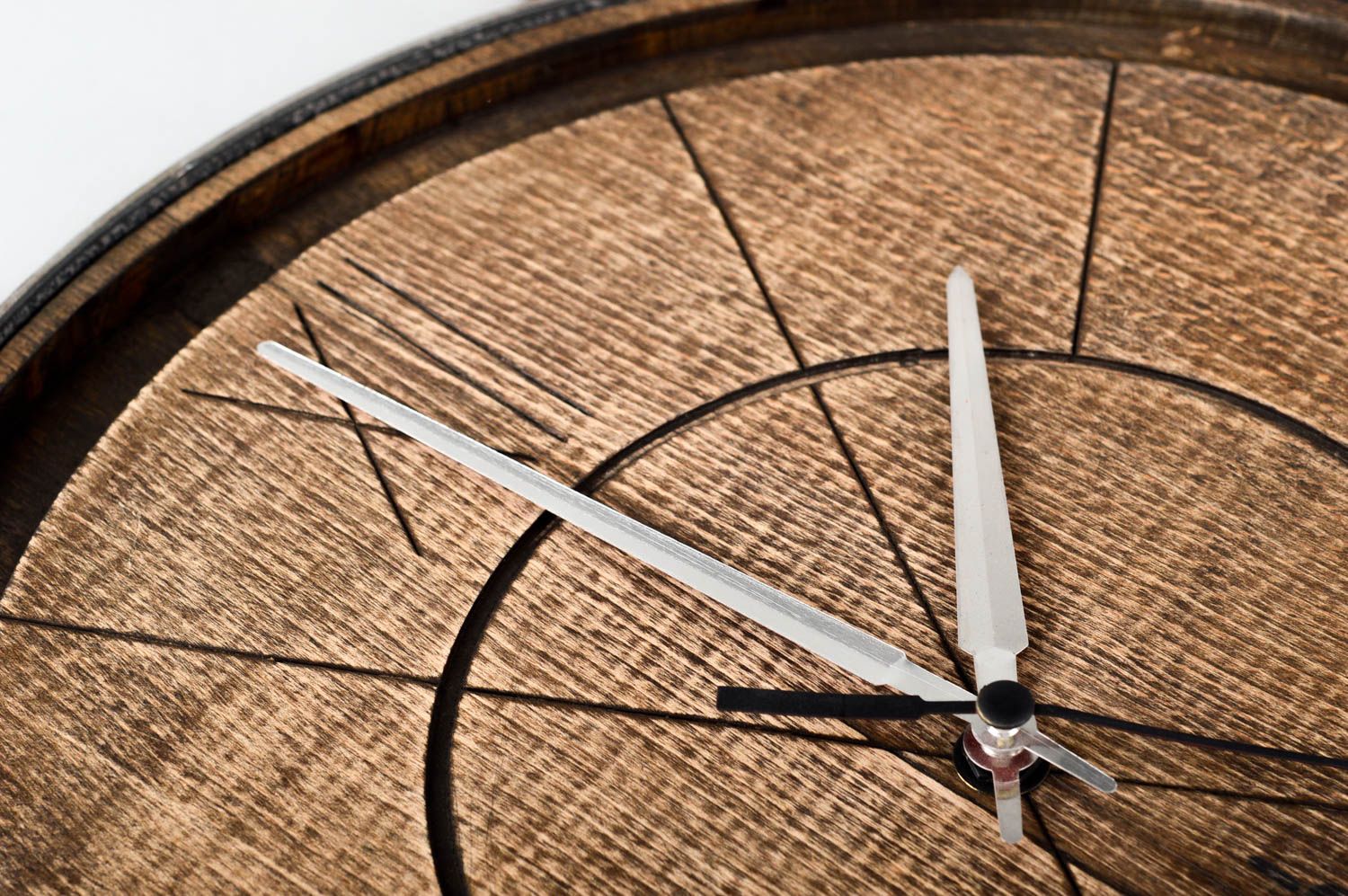 Необычные часы ручной работы деревянные часы настенные часы с металлом фото 4