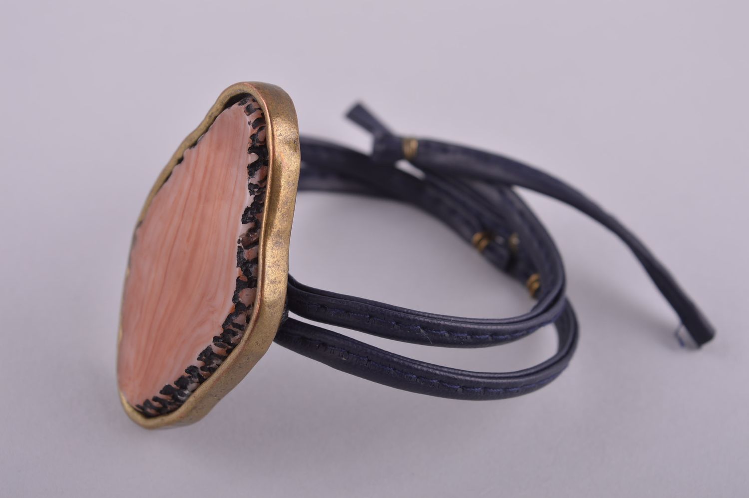 Bracelet cuir pierre naturelle Bijou fait main design original Cadeau pour femme photo 2