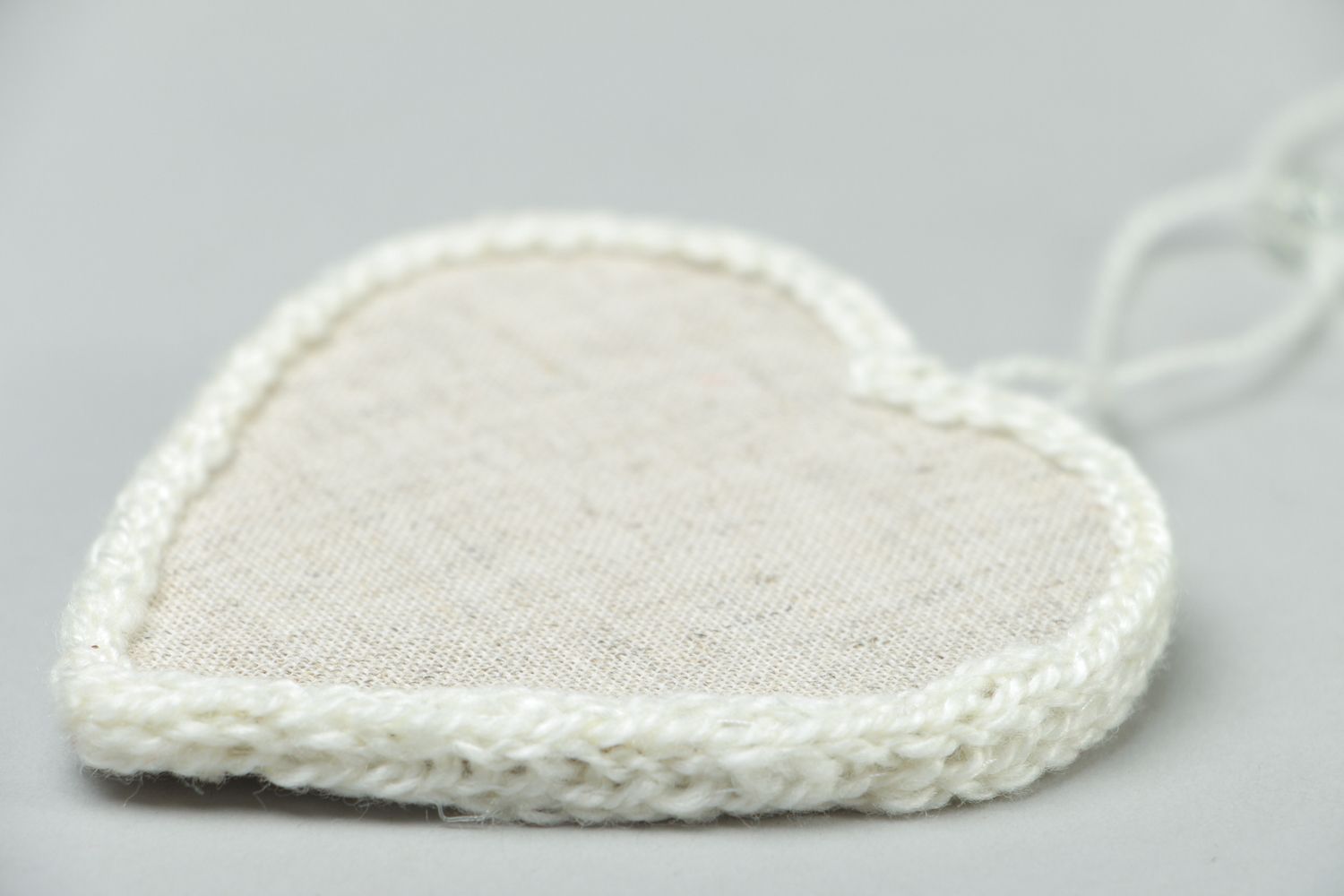 Suspension décorative Coeur en tissu blanc avec noeud photo 3