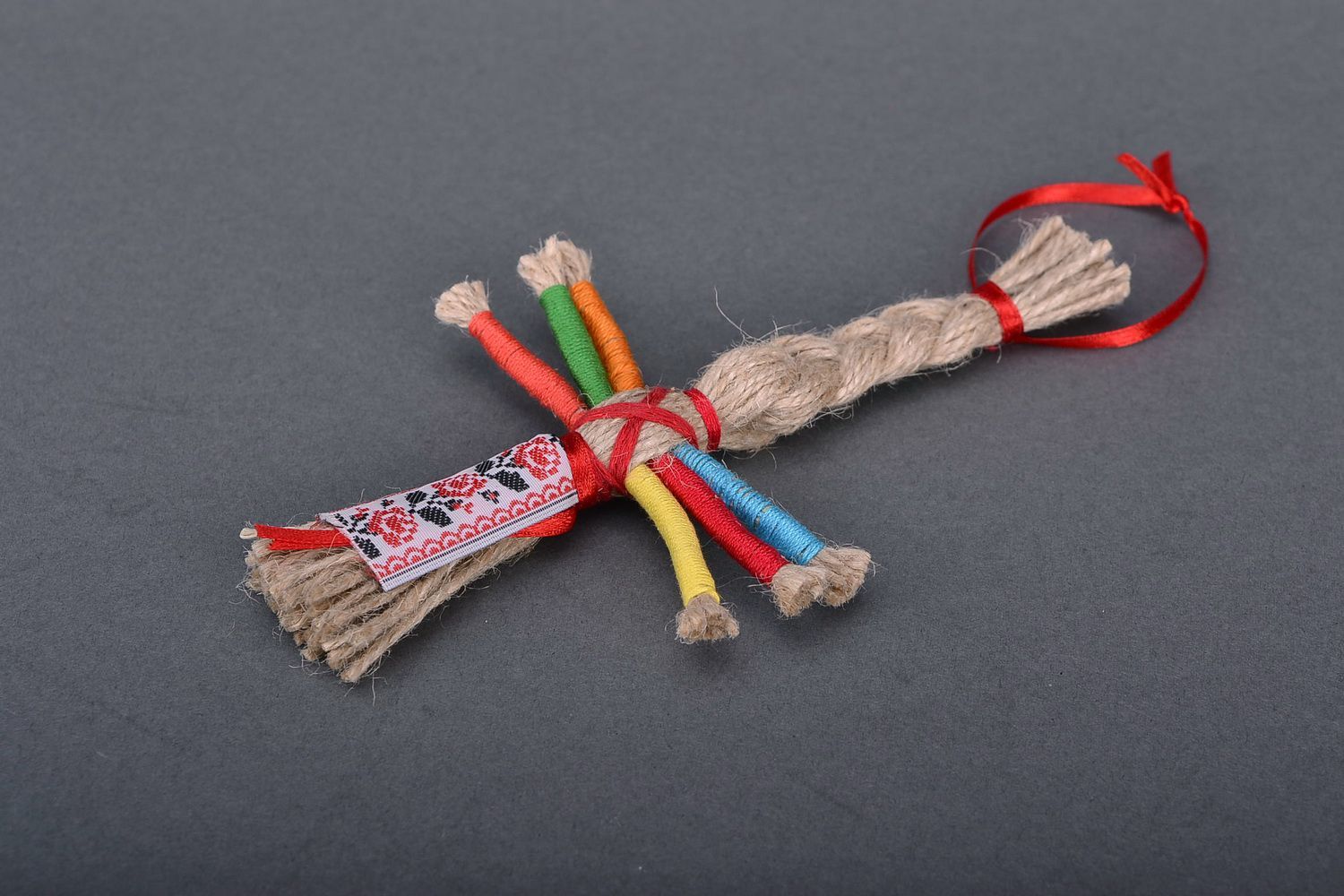 Bambola etnica di laccio fatta a mano amuleto talismano giocattolo slavo foto 2