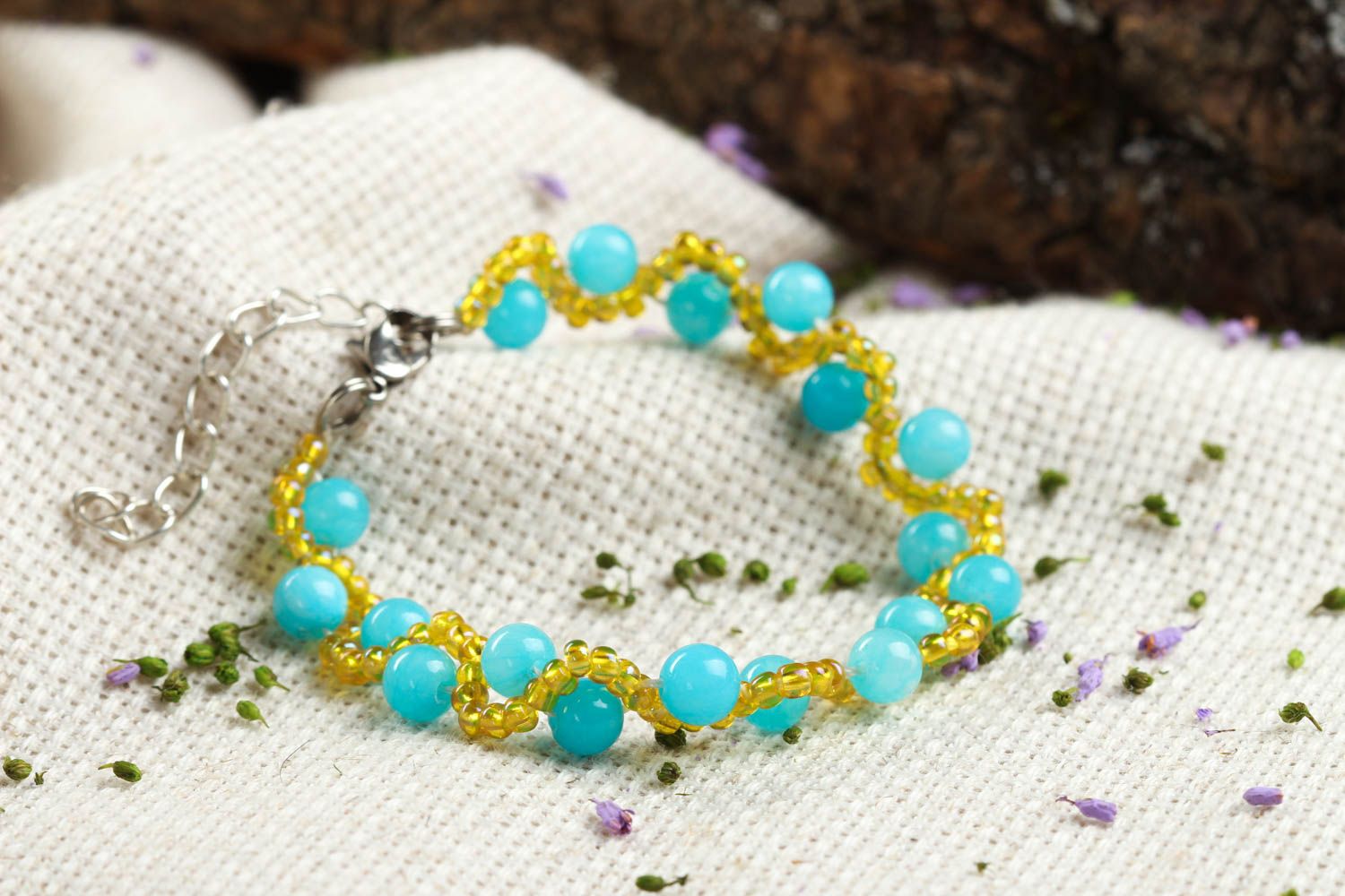 Turquoise and gold stone beads bracelet on-chain for young girls photo 1