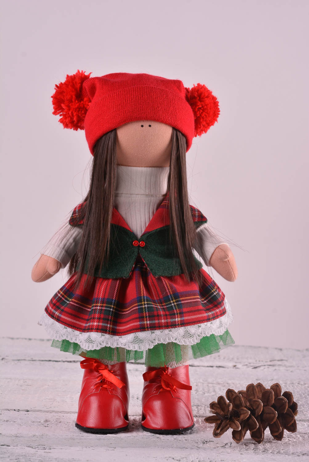Кукла ручной работы кукла из ткани мягкая кукла в клетчатой юбке и красной шапке фото 1