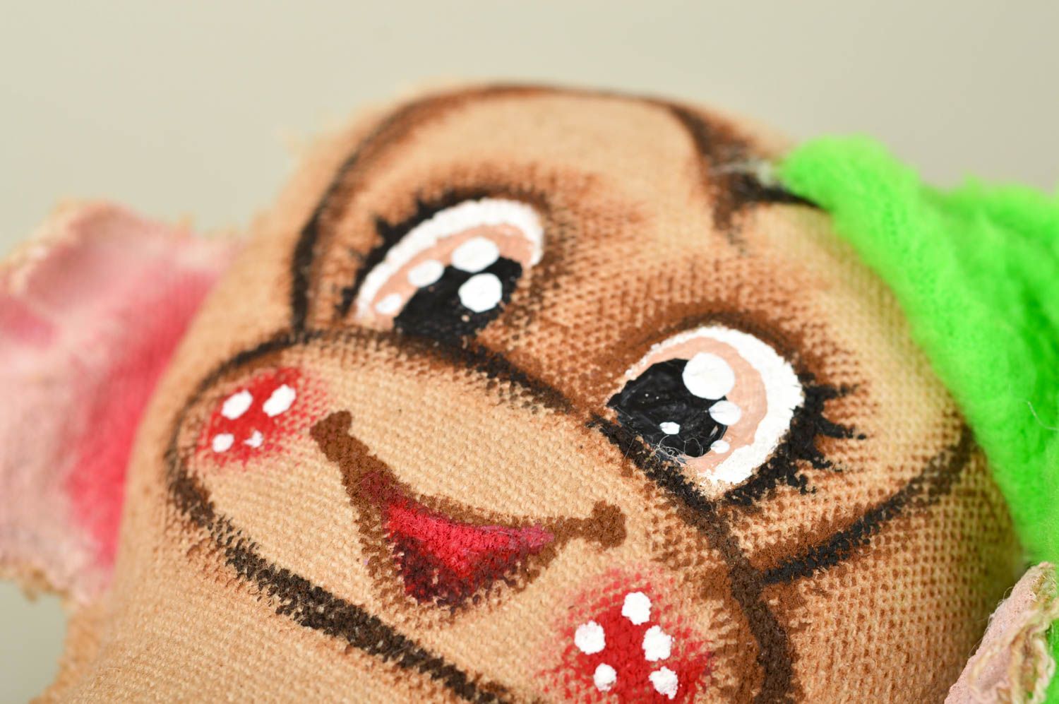 Мягкая игрушка хэнд мейд обезьяна в шапочке декор для дома игрушка из ткани фото 2