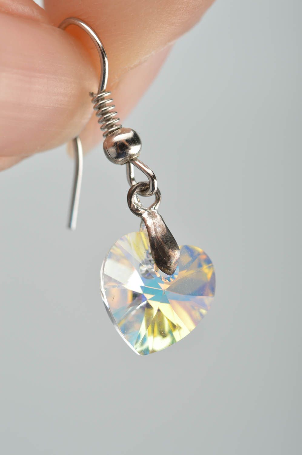 Boucles d'oreilles cœurs en cristal faites main pendantes romantiques cadeau photo 3