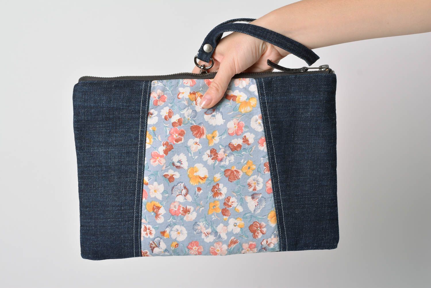 Small clutch bag made of denim with cotton insert and zipper ladies purse photo 5