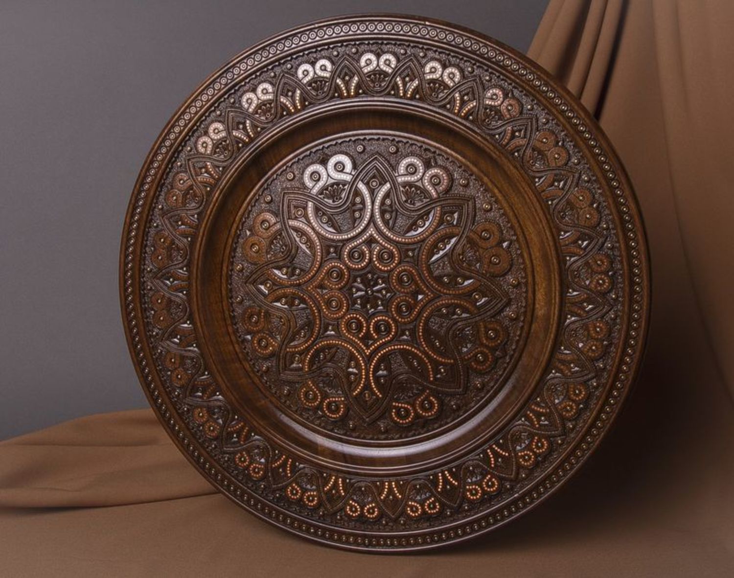 Decorative carved plate photo 1