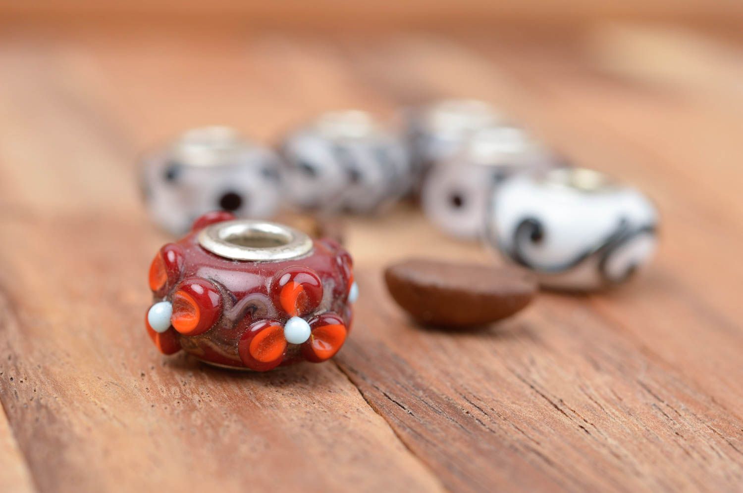 Handmade glass bead lampwork jewelry finding findings for beads red flower photo 1