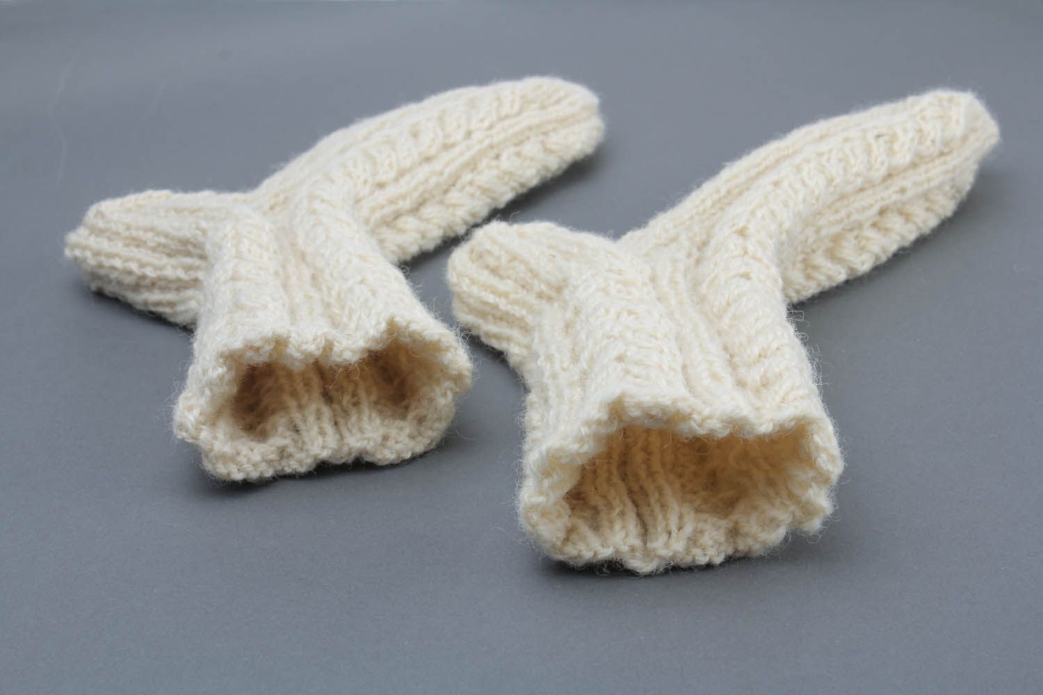 Meias quentes de mulher tricotadas de lã natural à mão  foto 4