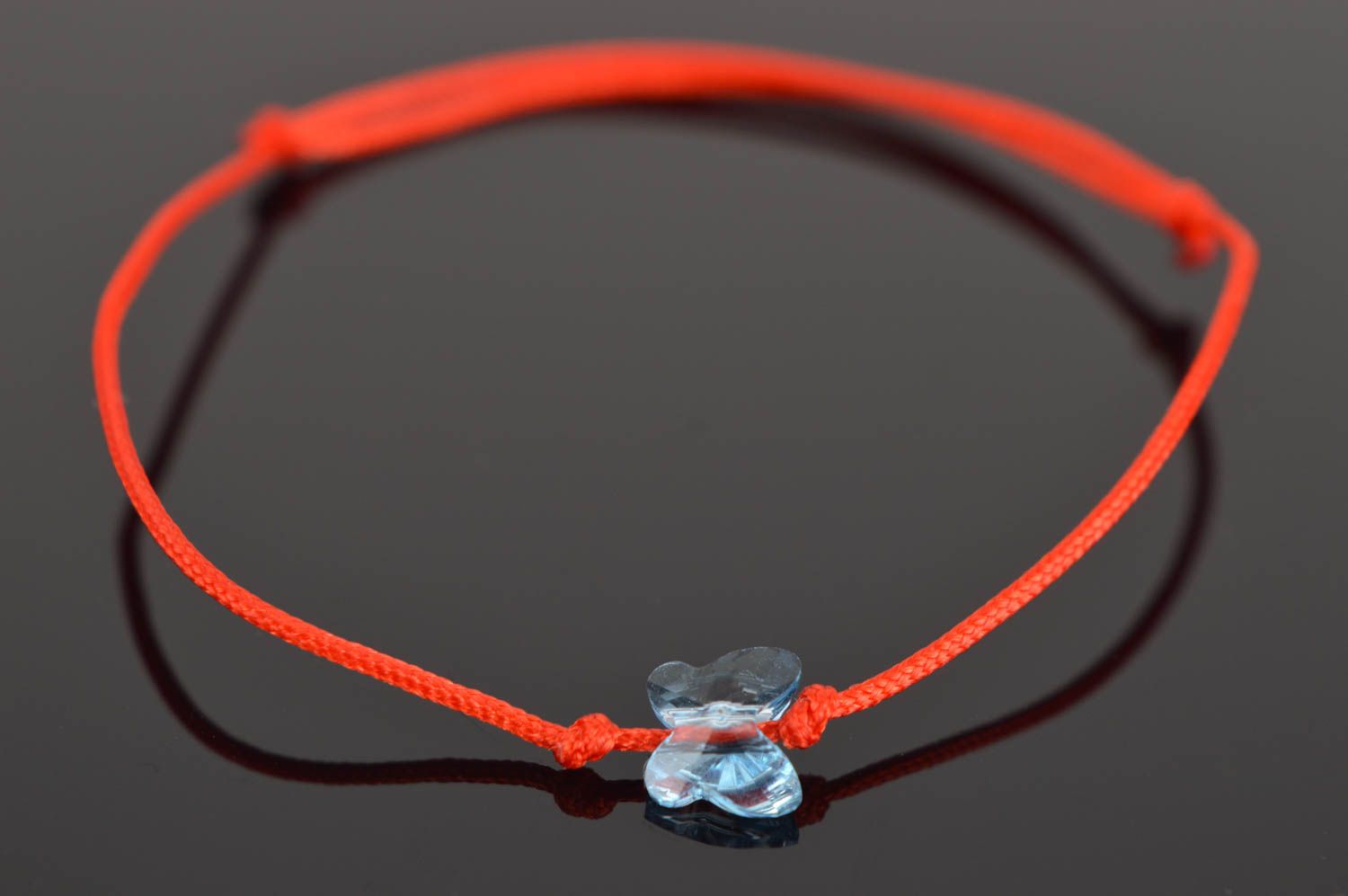 Bracelet textile Bijou fait main Accessoire femme fil de soie rouge design photo 1