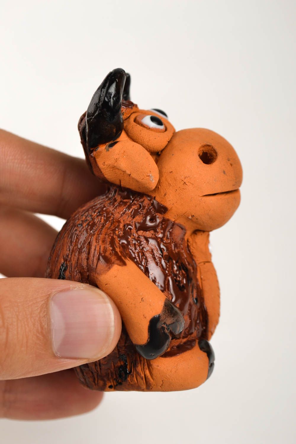 Handmade Deko kleine Dekofigur Keramik Tier Haus Dekoration Stier aus Ton foto 2