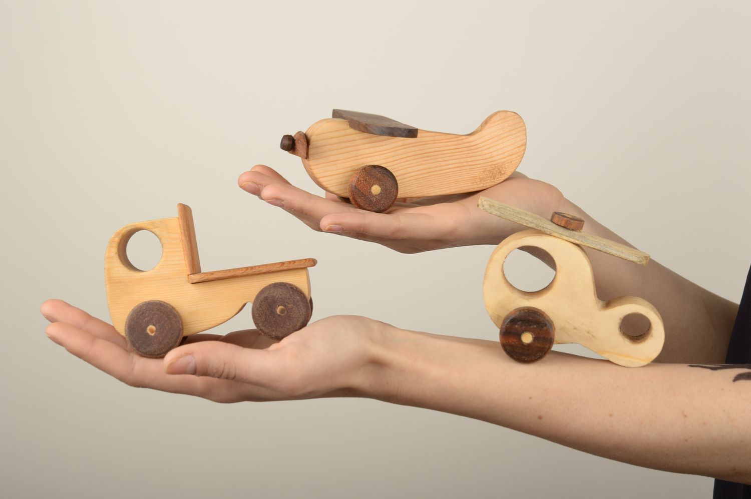 Игрушки ручной работы игрушки из дерева набор 3 штуки фигурки из дерева фото 5