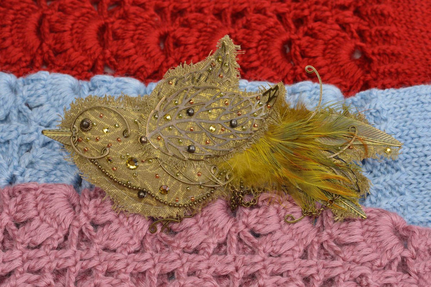 Broche mode Bijou fait main sous forme d'oiseau Accessoire femme textile photo 1