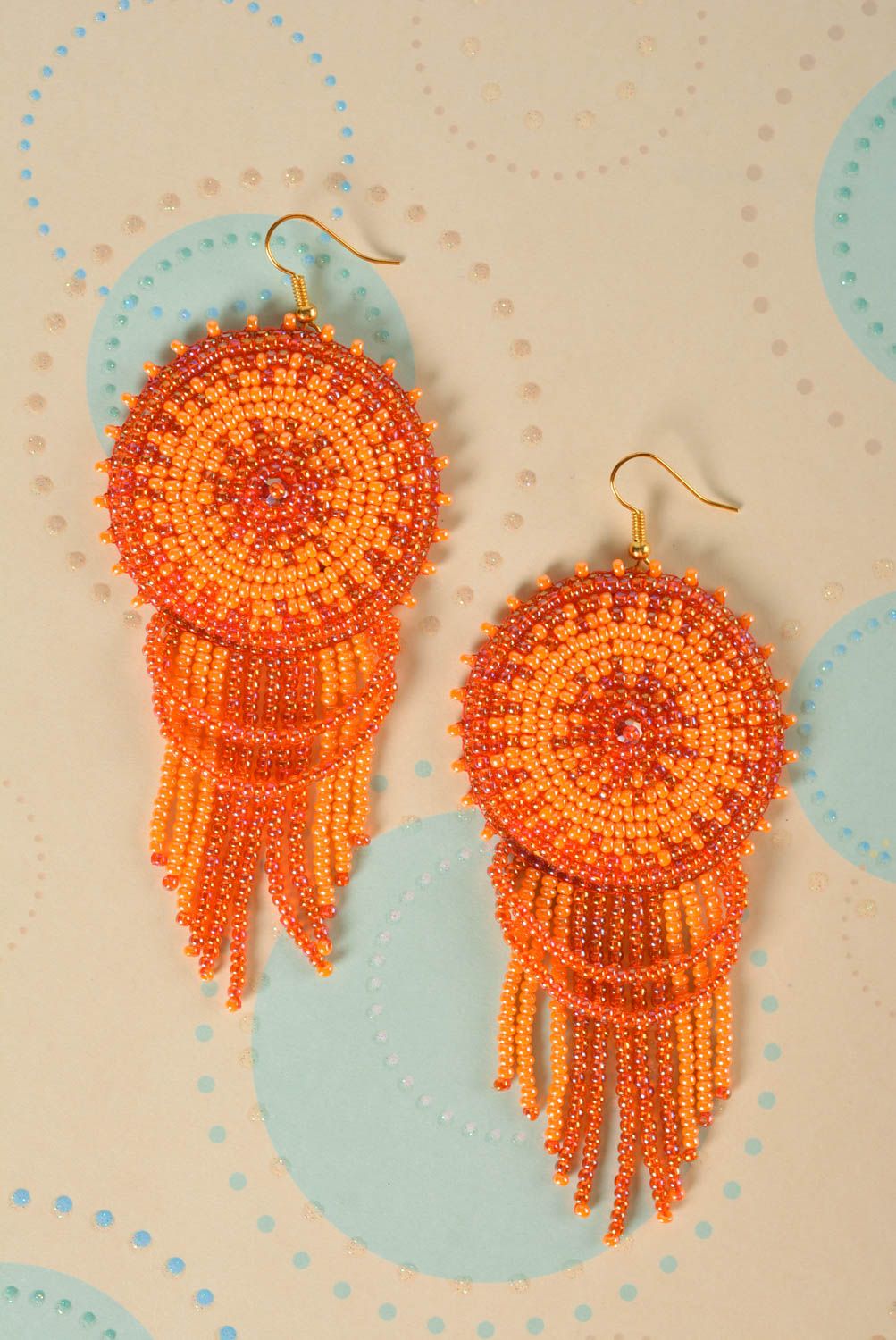 Boucles d'oreilles pendantes Bijou fait main perles rocaille orange Cadeau femme photo 1