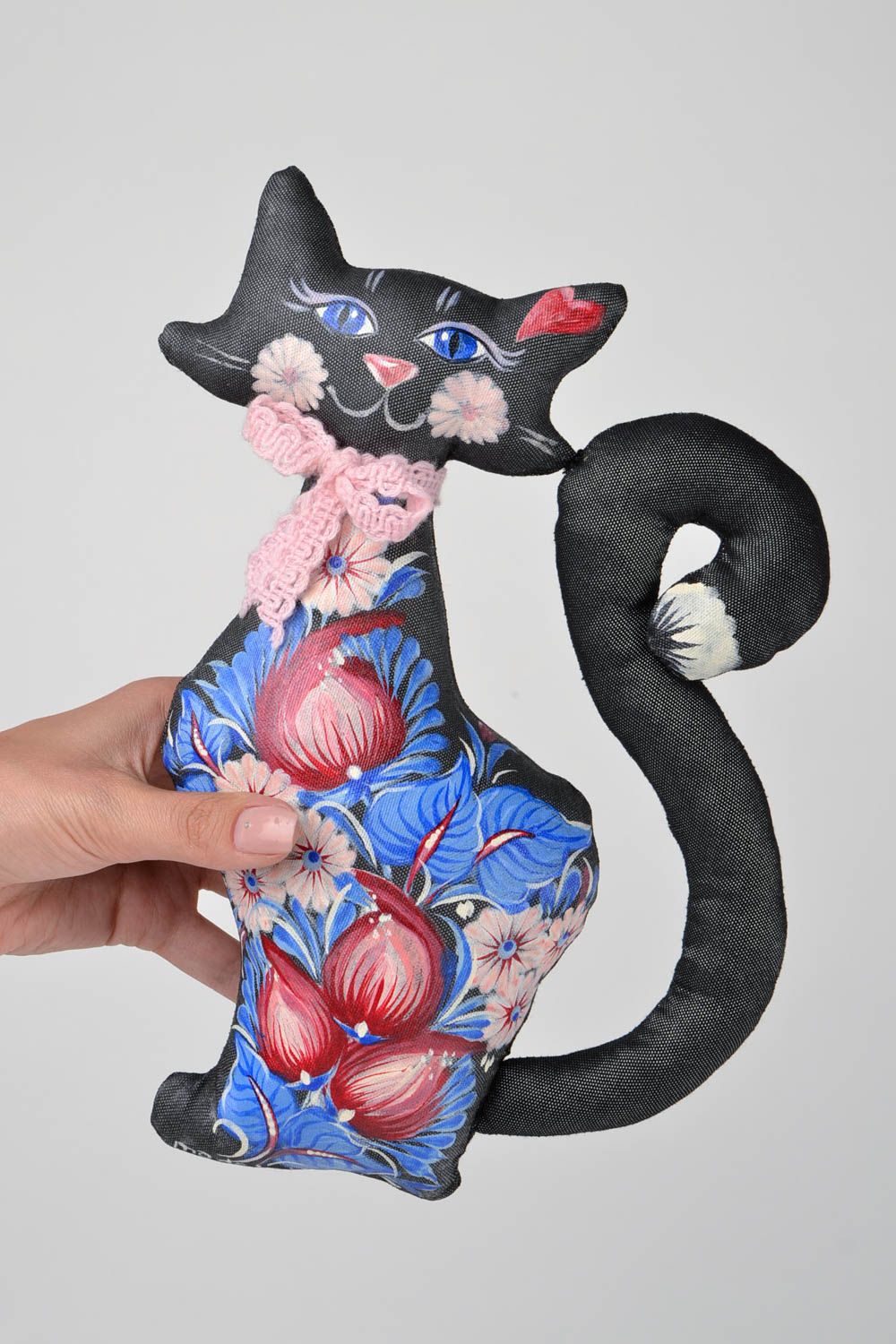 Игрушка ручной работы игрушка кошка подарок для ребенка из ткани черная фото 2