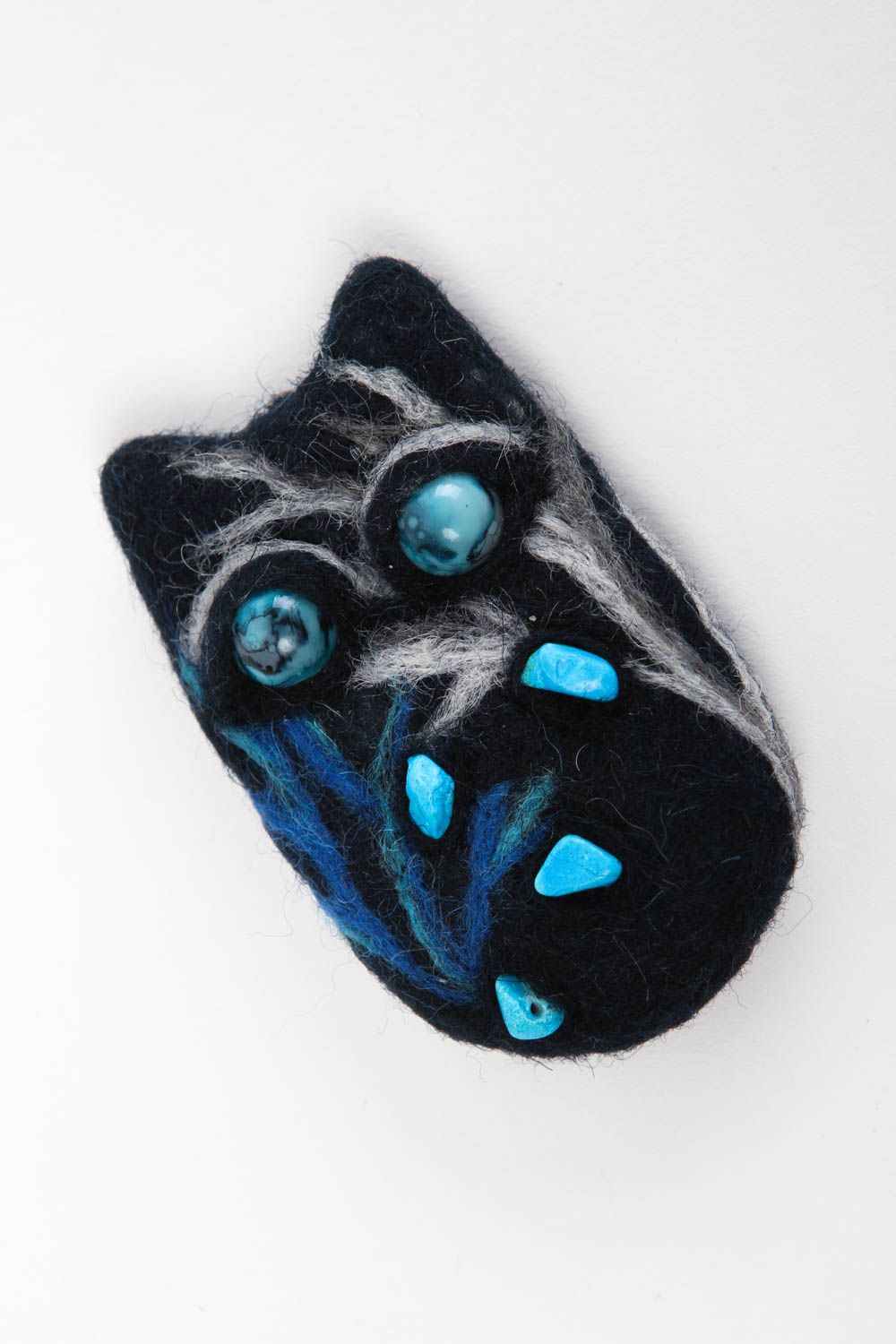 Кулон ручной работы кулон из шерсти валяный смешной кулон кот с синими глазами фото 2
