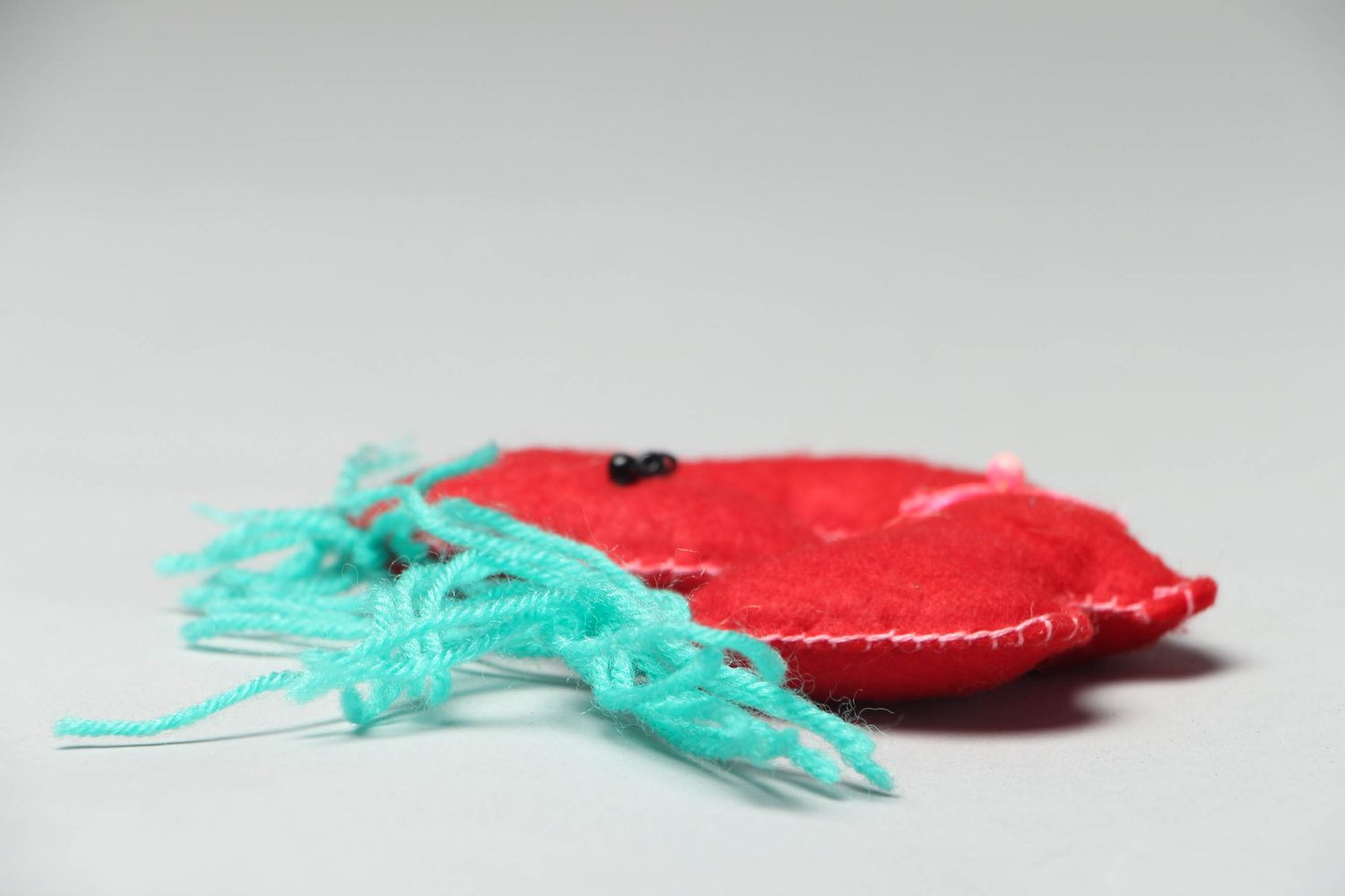 Мягкая игрушка ручной работы из фетра детская Красная лошадка фото 3