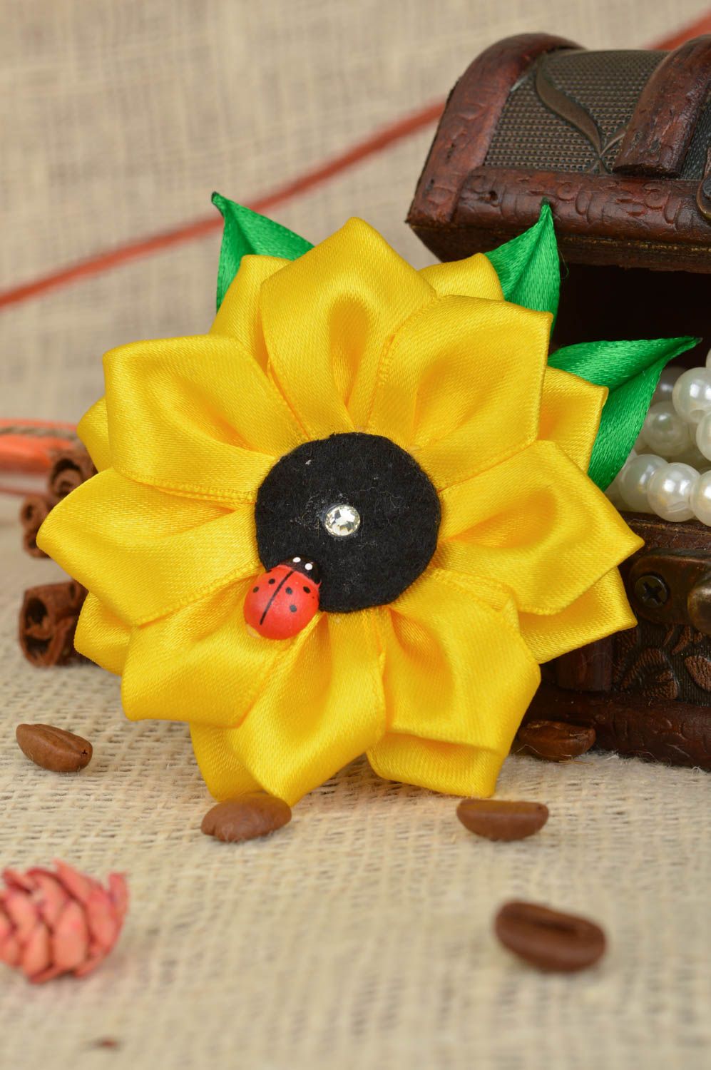 Grelles handmade Haargummi mit Blume in Kanzashi Technik Sonnenblume für Mädchen foto 1