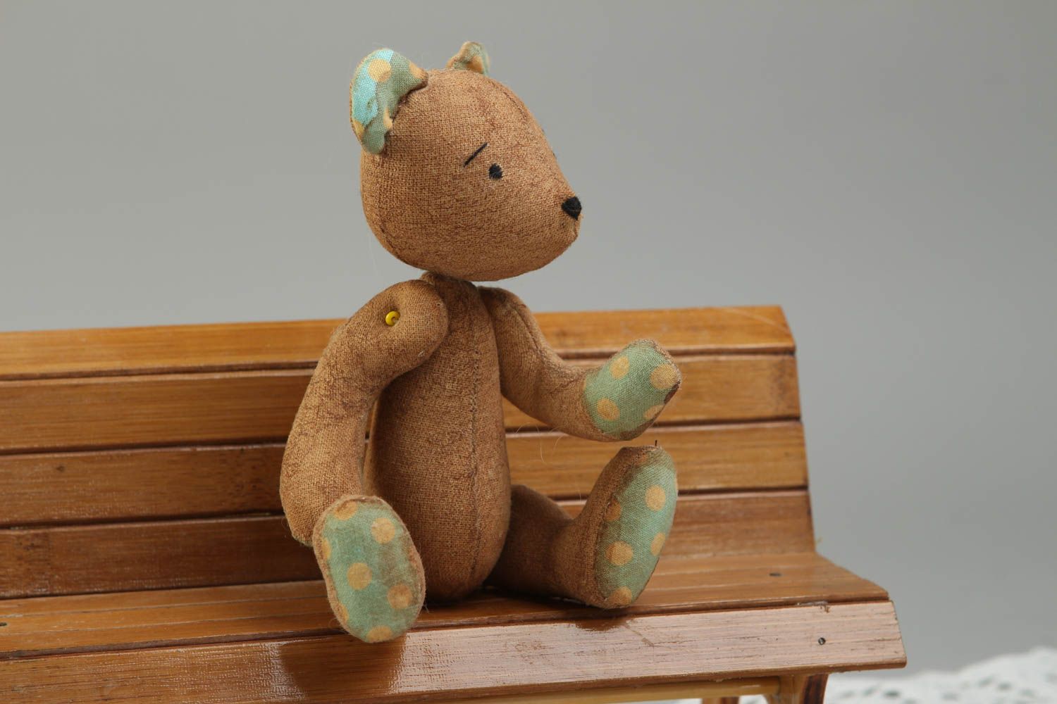 Peluche ours faite main Jouet en tissu petit original Cadeau pour enfant photo 1
