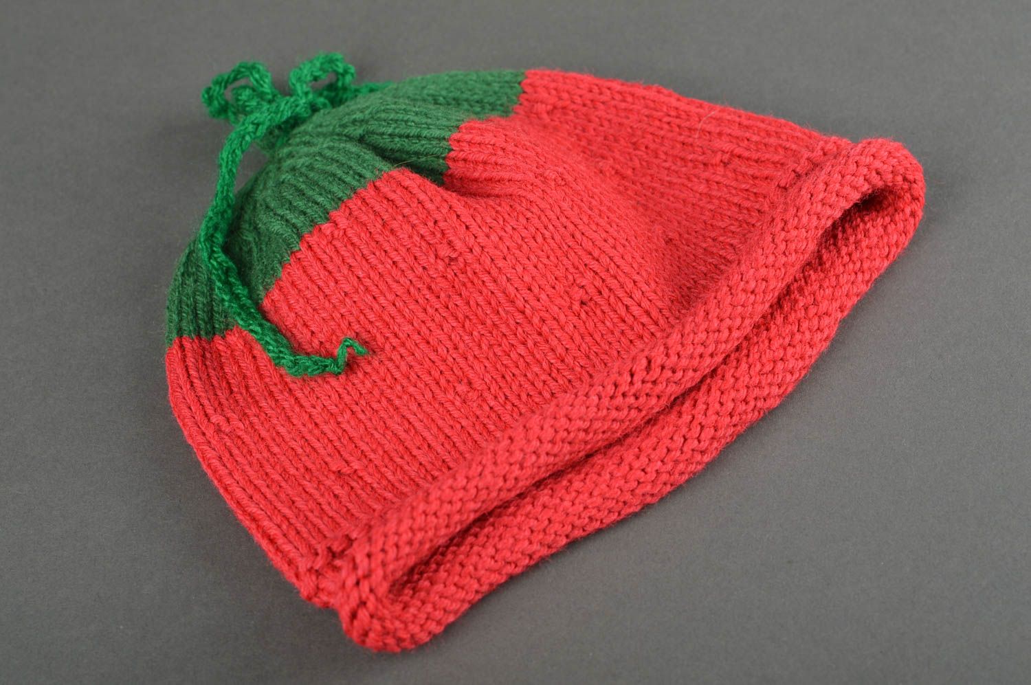 Bonnet tricot fait main Chapeau au crochet chaud fraise rouge Vêtement enfant photo 5