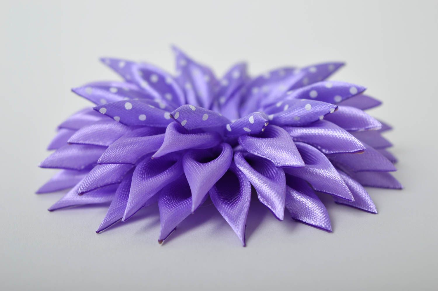 Handmade lila Haarspange Blume Damen Modeschmuck Accessoire für Haare stilvoll foto 4