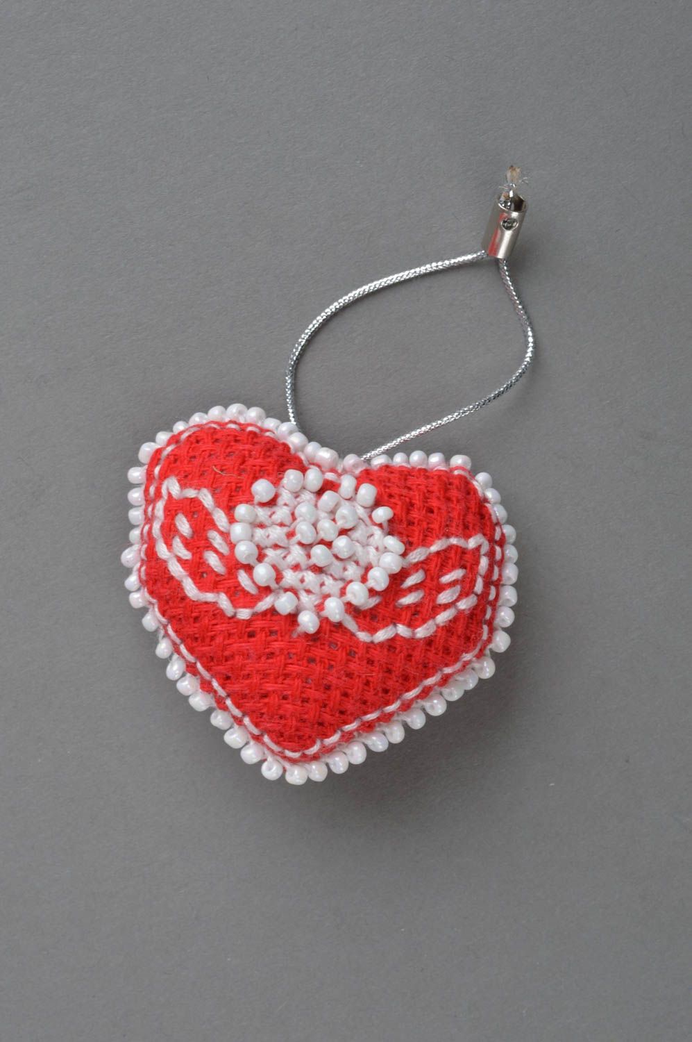 Красный брелок сердце для ключей из канвы ручной работы мягкий оригинальный фото 4