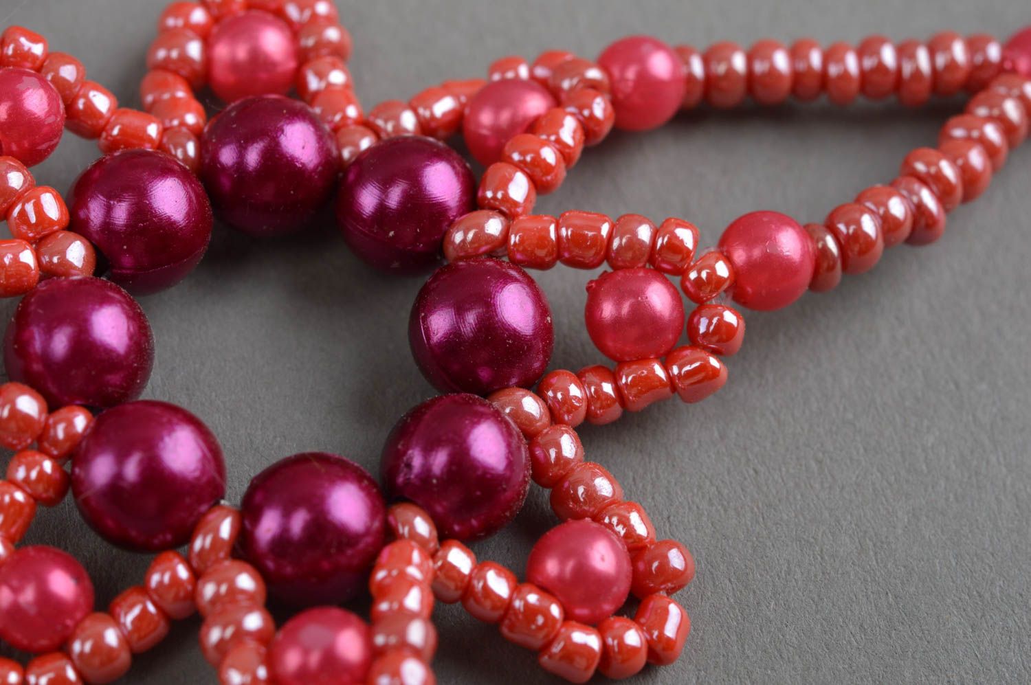 Boucles d'oreilles en perles de rocailles faites main rouges pendantes longues photo 5