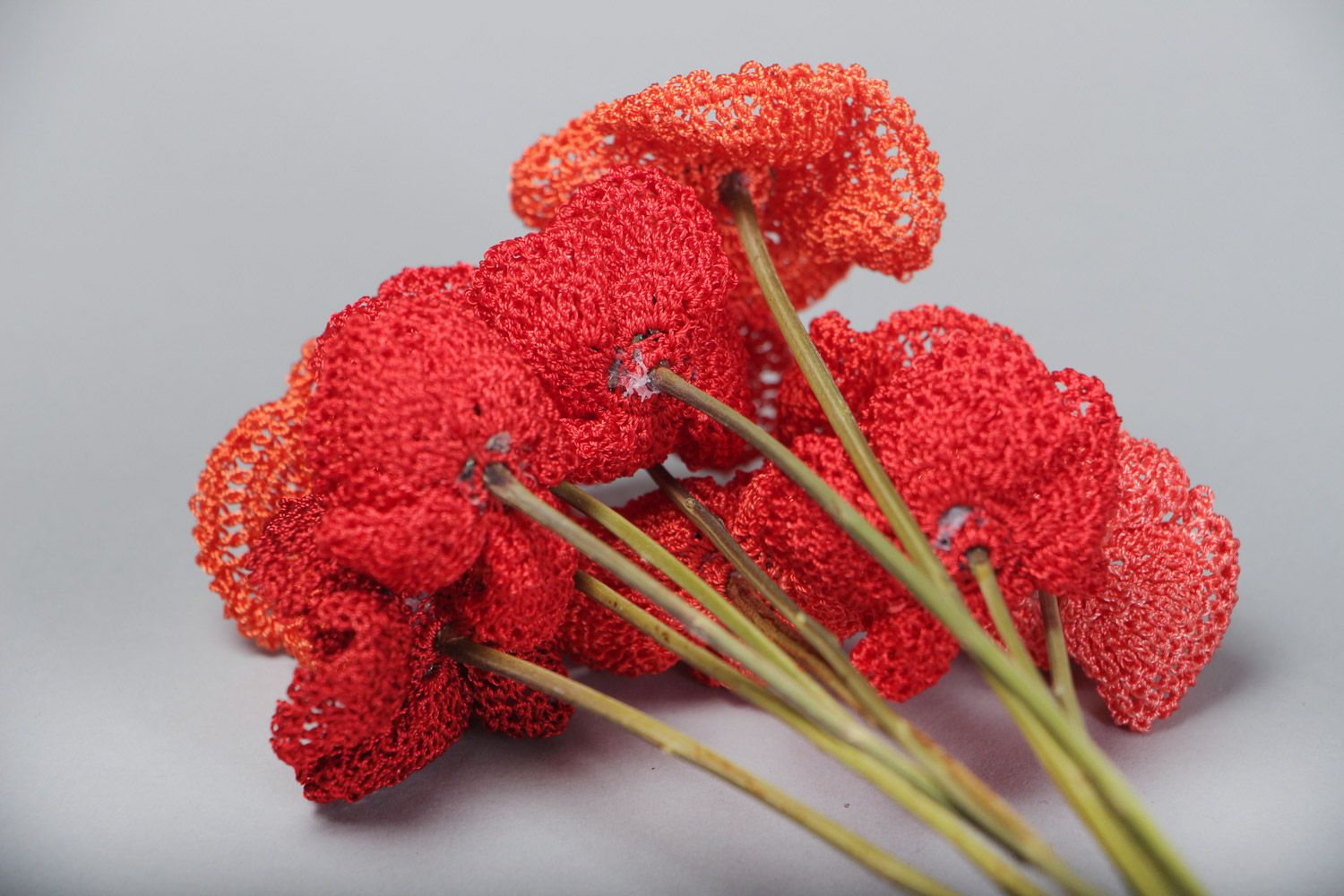 Handmade crocheted decorative beautiful bouquet of red poppies 11 pieces photo 4