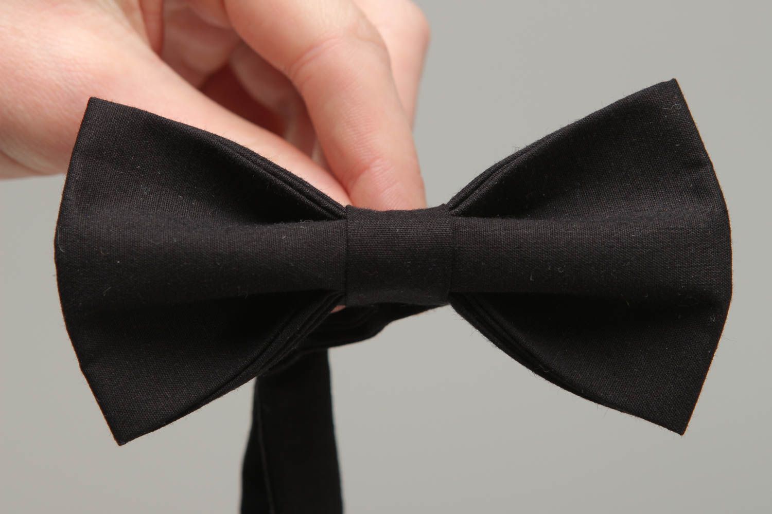 Black fabric bow tie photo 4