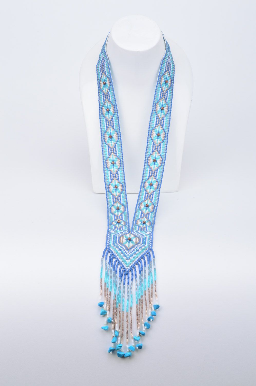 Голубой гердан из чешского бисера ручной работы длинный с узорами в этно стиле фото 1